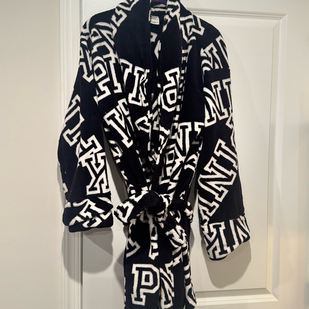 PINK Victoria's Secret Black and White Graphic Robe